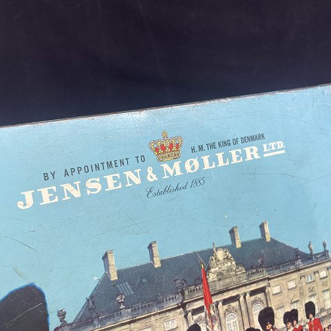Large box from Jensen &amp; Møller