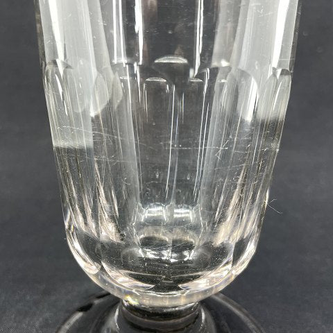 Large faceted porter glass