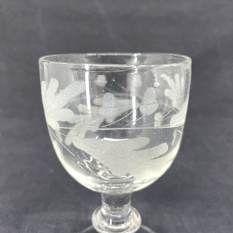 Egeløvs wine glass from Holmegaard
