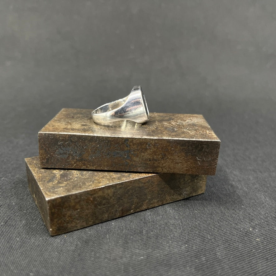 Moderne ring med helitrope - A. Dragsted