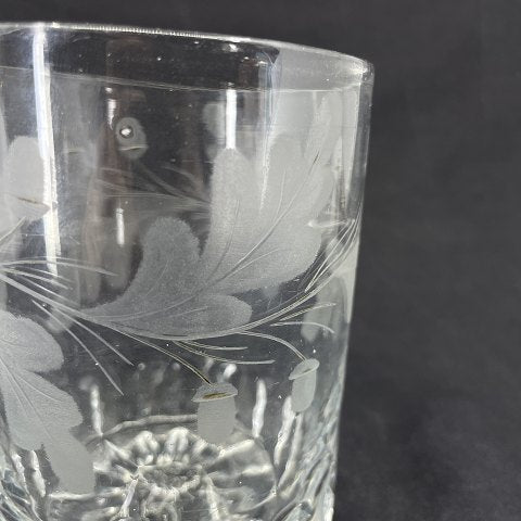 Large water glass with oak leaves