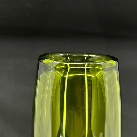 Stor Majgrøn torpedo vase, 38 cm.