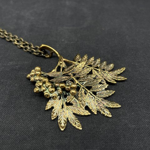 Necklace with pendant from the 1970s