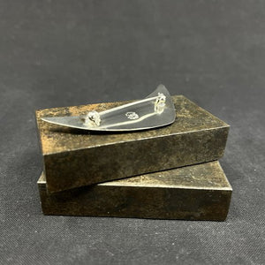 Moderne broche fra Aarre & Krogh