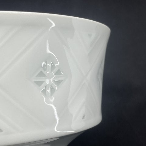 White Bing & Grøndahl bowl by Lisbeth Munch Pedersen