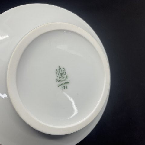 White Bing &amp; Grøndahl bowl by Lisbeth Munch Pedersen