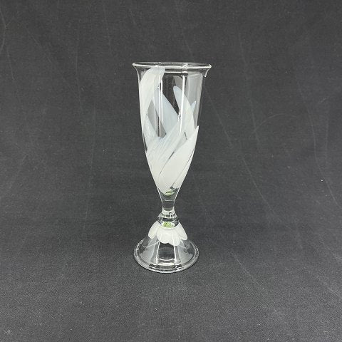 Snowdrop champagne glass
