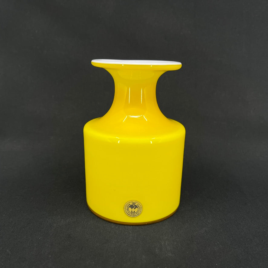 Gul Carnaby vase, 13,5 cm.