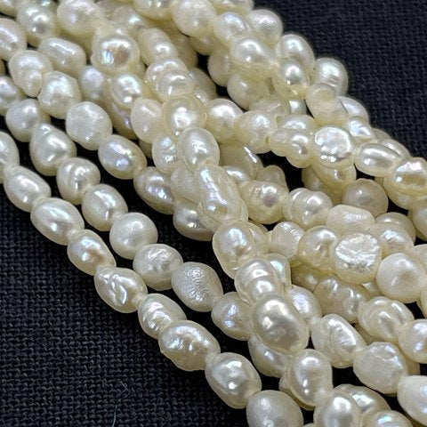 Multi-row pearl chain