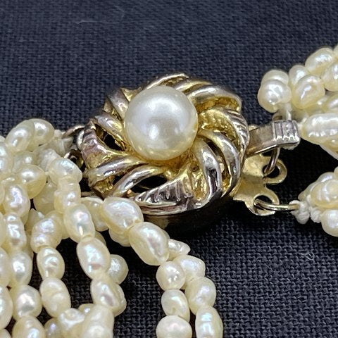 Multi-row pearl chain