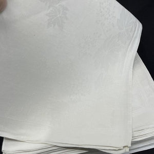 16 ens servietter i damask