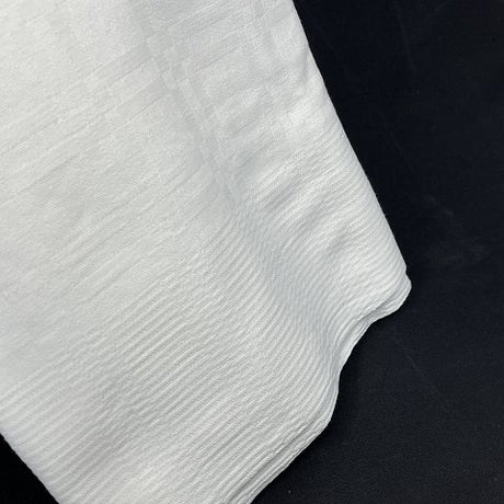 White damask tablecloth, 120x100 cm.