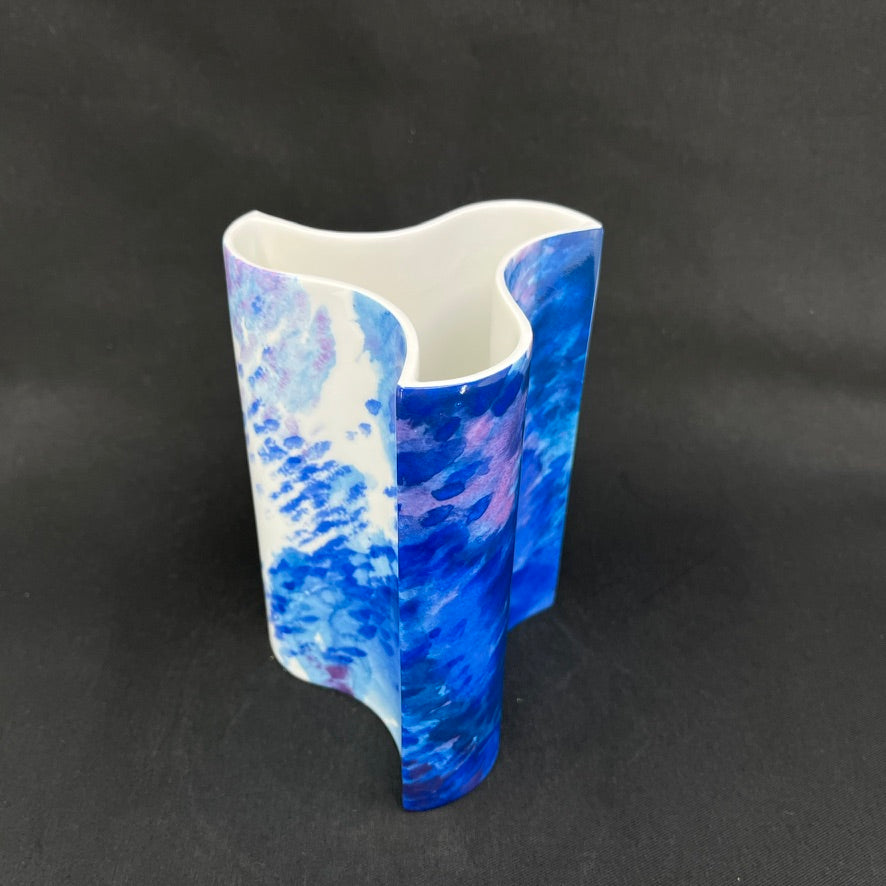Ocean vase by Grethe Meyer for Royal Copenhagen, 16.5 cm.
