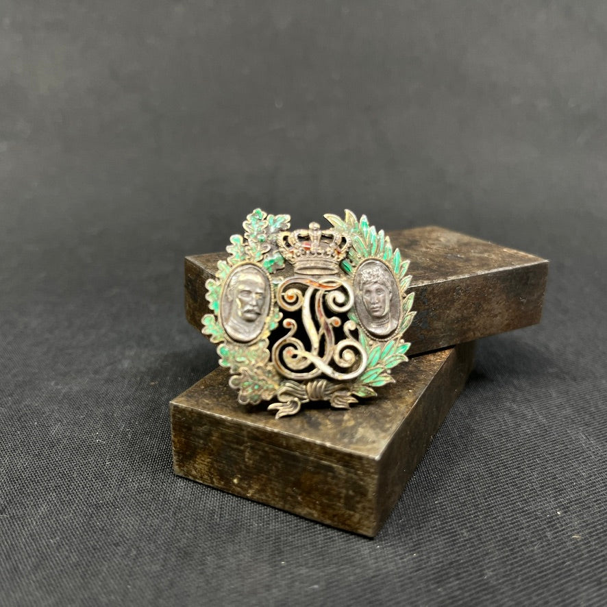 A King came riding - brooch