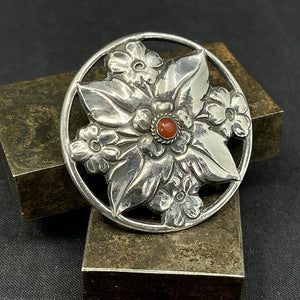 Stor dansk skønvirke broche
