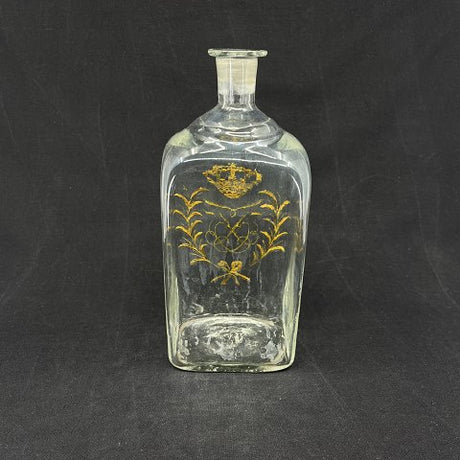 Antique decanter with Frederik d. 5's monogram