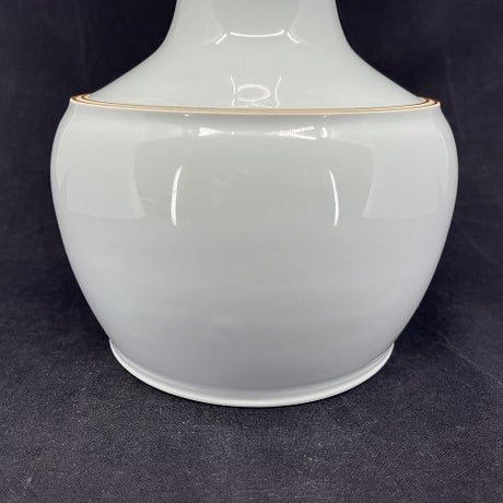 Vase af Lisbeth Munch-Petersen