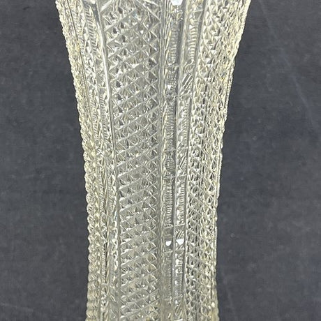 Ældre vase i krystalglas