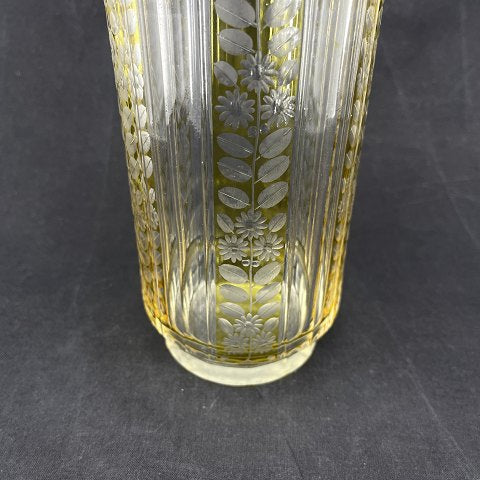 Cylindervase med gult overfang