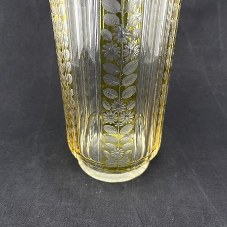 Cylindervase med gult overfang