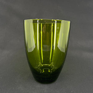 Majgrøn vase fra Holmegaard, 19 cm.