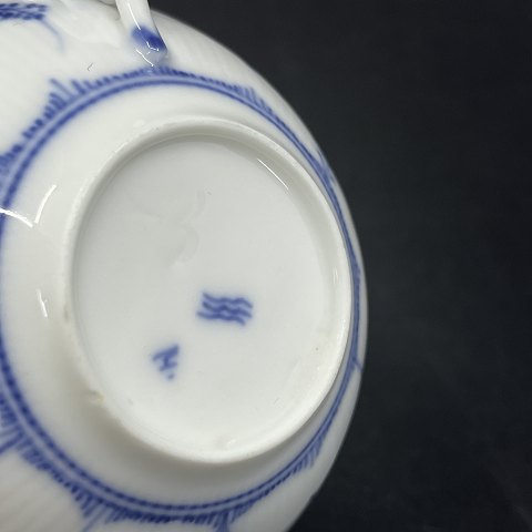 Blue Fluted Plain tea cup fr0m 1820-1850