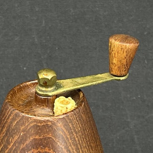 Tall pepper mill in teak