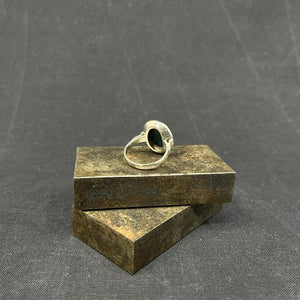 Ring from the 1930s with heliotrope