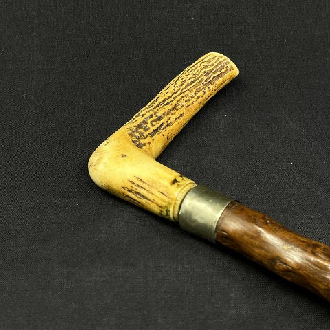 Nice older cane with reindeer handle