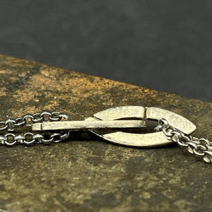 Modern necklace with angular links