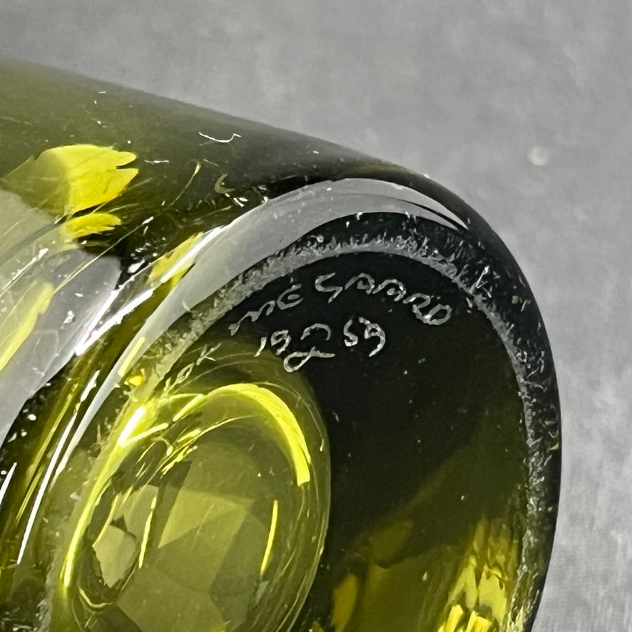 Olive cylinder vase, 17 cm.