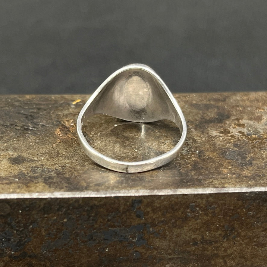 Ring in silver with light blue stone