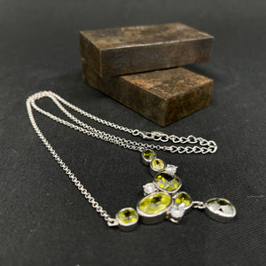 Necklace in silver with green stones