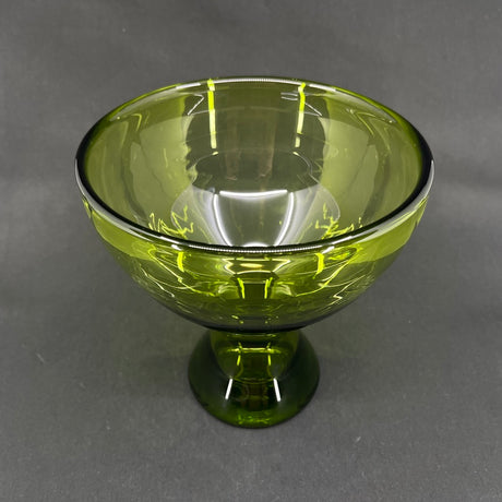 Majgrøn høj skål fra Holmegaard, 18 cm.