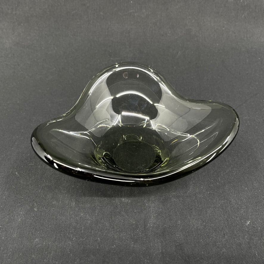 Small smoke Fionia dish, 7 cm.
