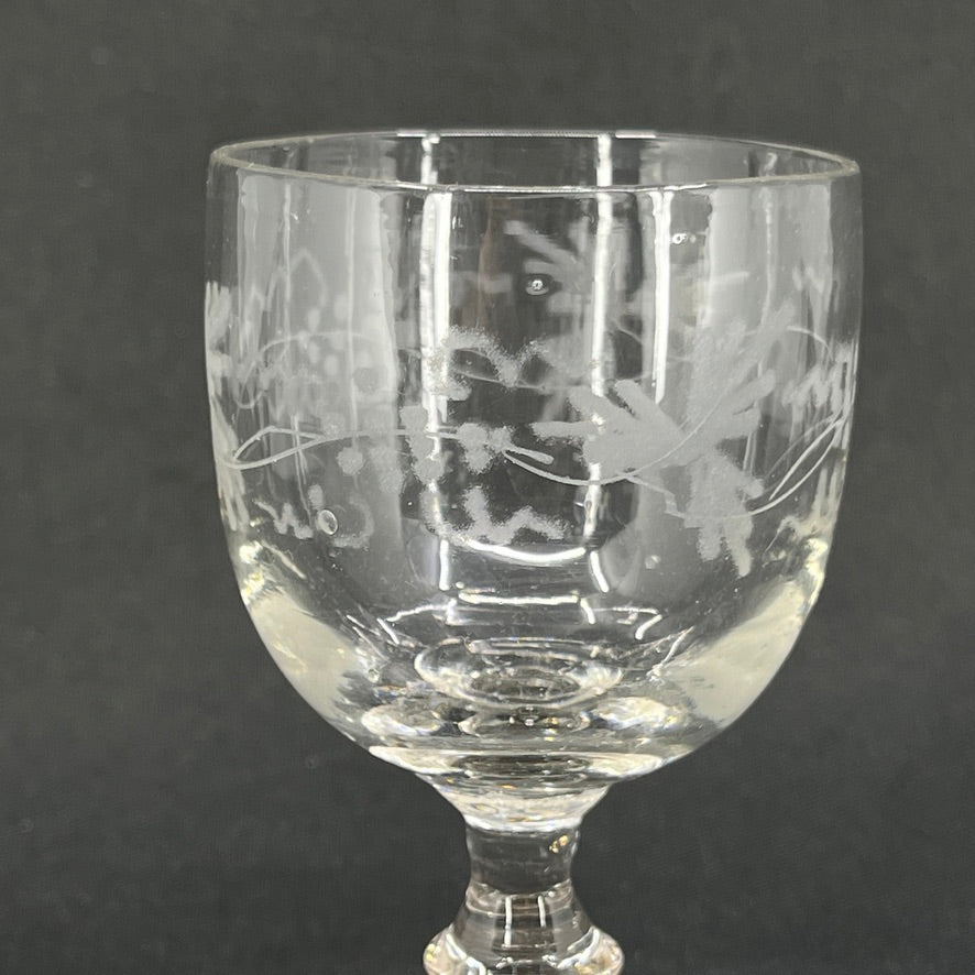Aalborg Glassworks – wine glass with vine leaves