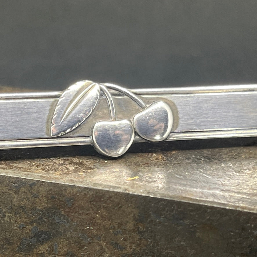 Georg Jensen slipsenål - Cherry Heering
