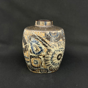 Large baca vase from Royal Copenhagen, 18 cm.