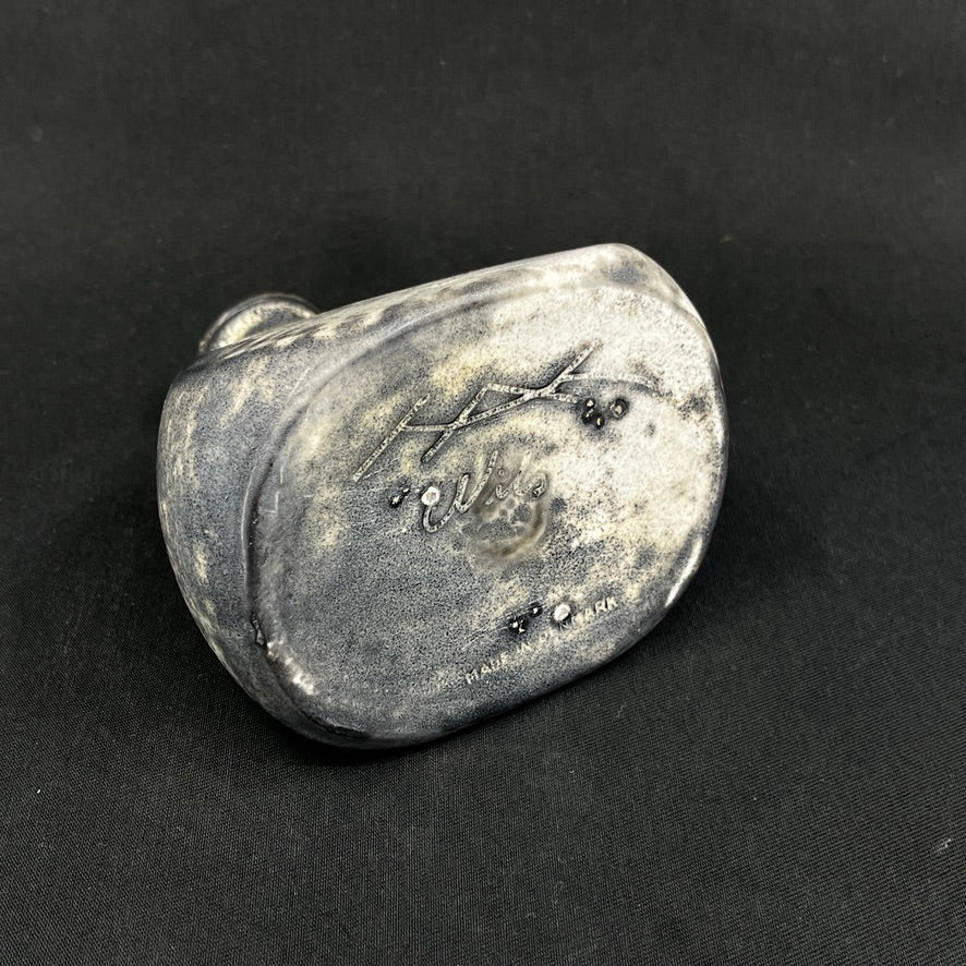 Kähler vase i askegrå glasur, 11 cm.