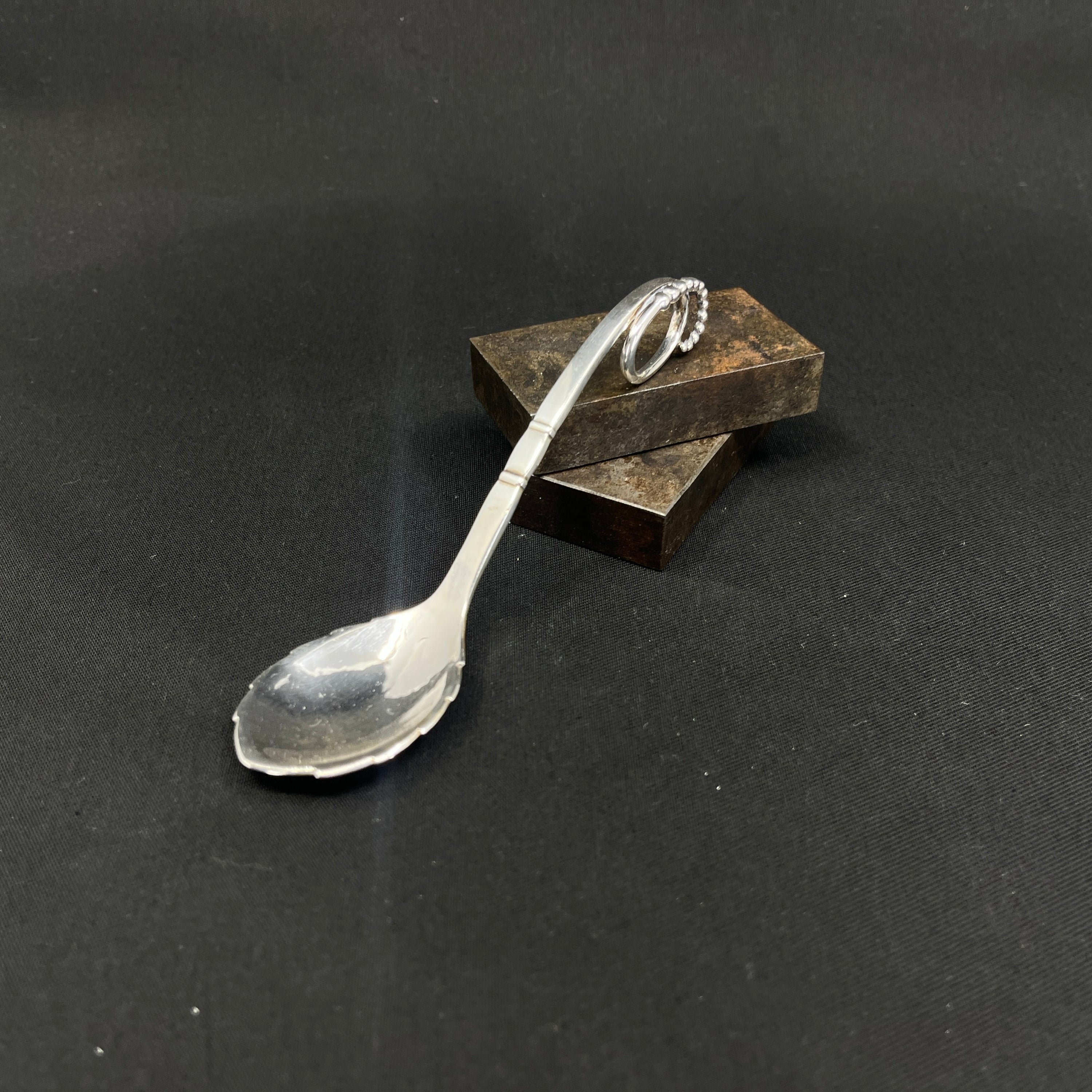 Ornamental spoon from Georg Jensen, 14.5 cm.