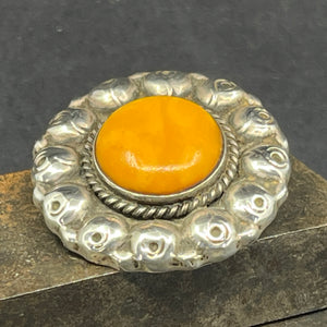 Broche med mælkerav