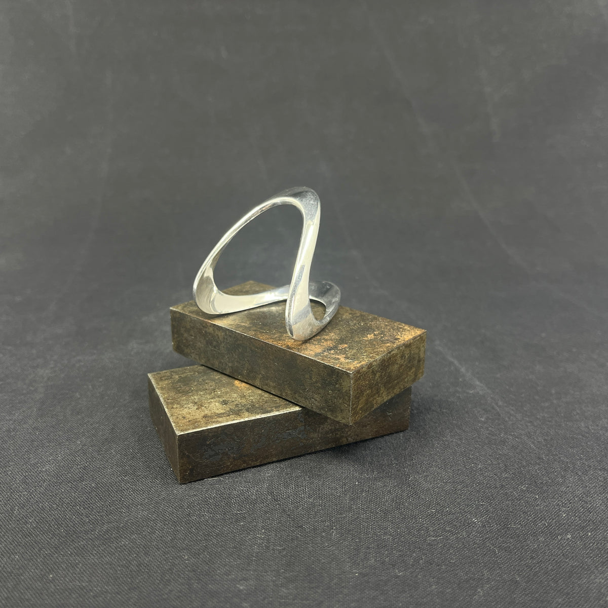 Modern napkin ring from Cohr