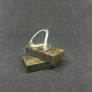 Modern napkin ring from Cohr
