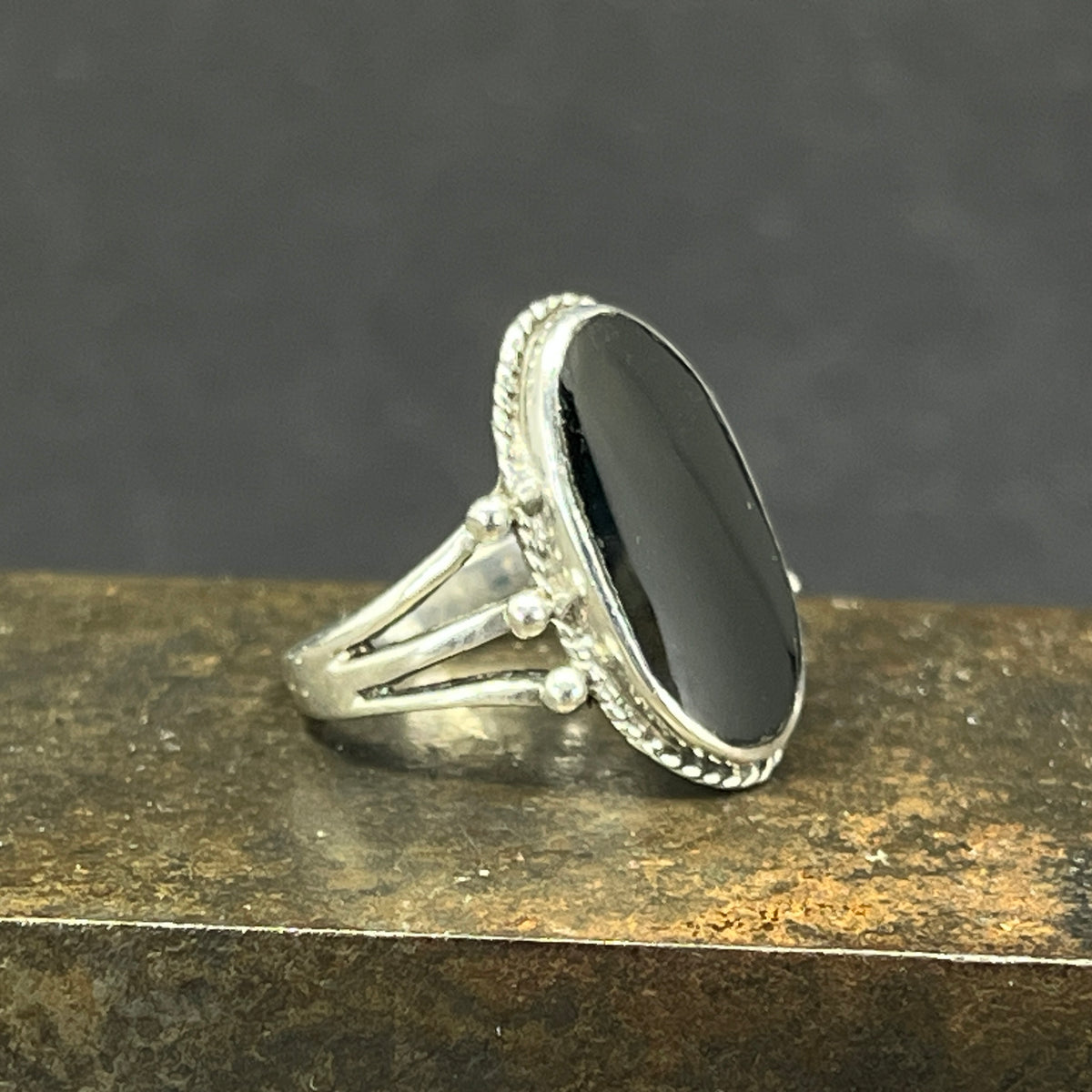 Art deco ring in silver