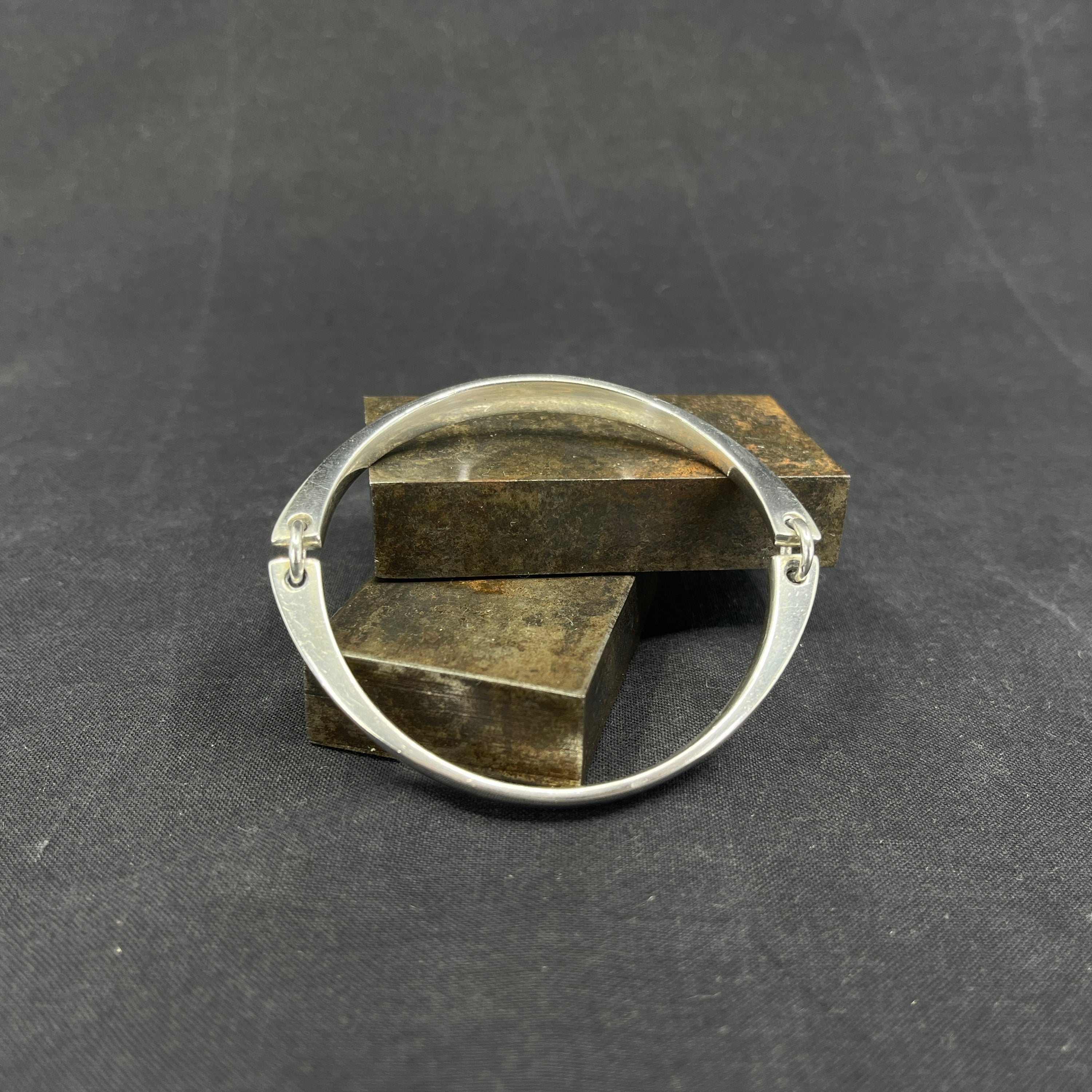 Hans Hansen bangle 2-piece, No. 218.