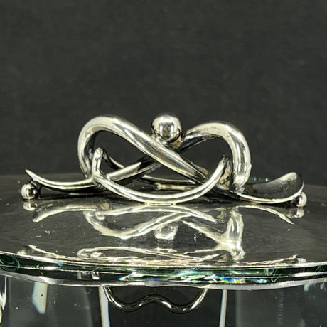 Modern bowl with silver lid