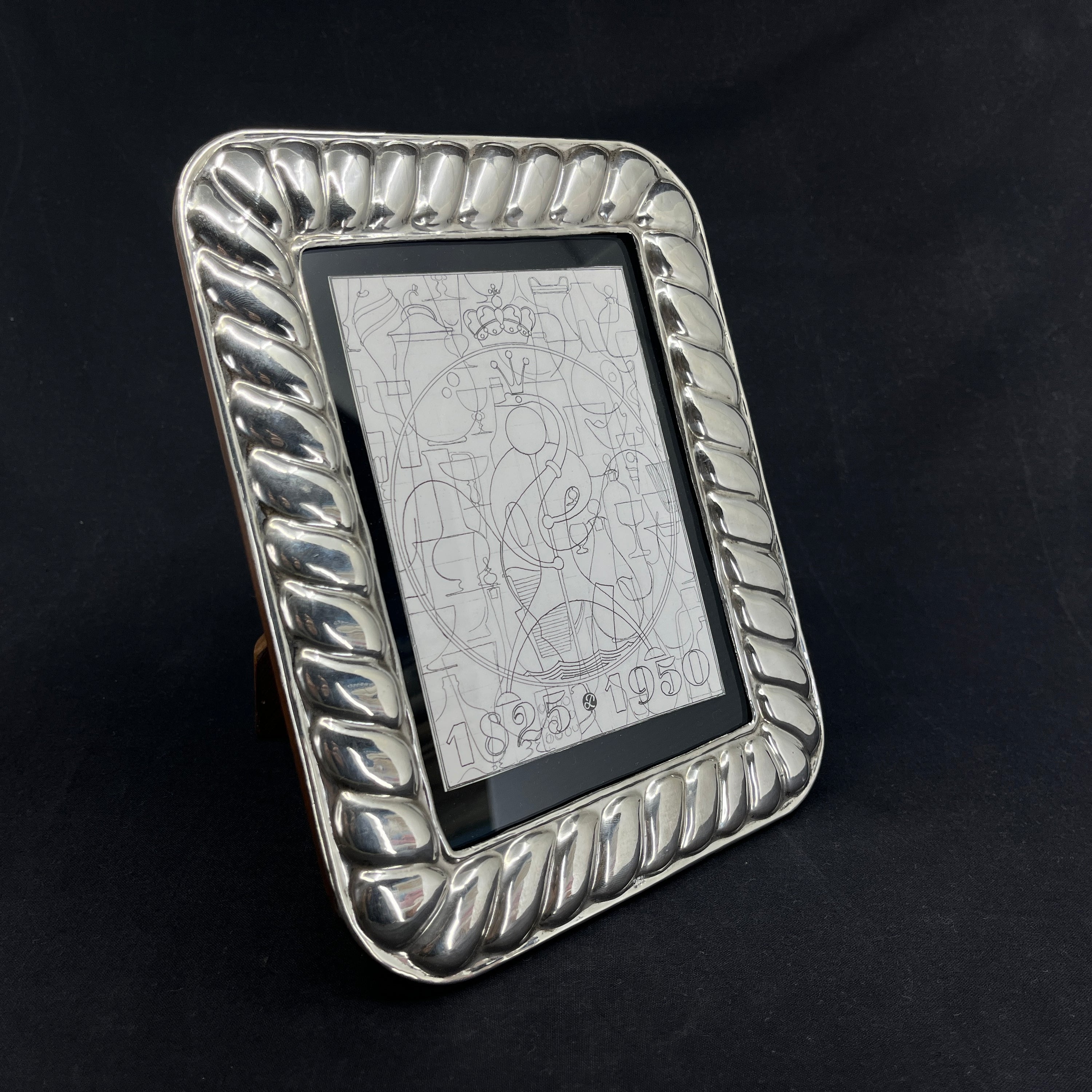 Large silver picture frame