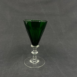 Green Anglais white wine glass