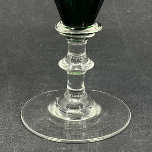 Green Anglais white wine glass