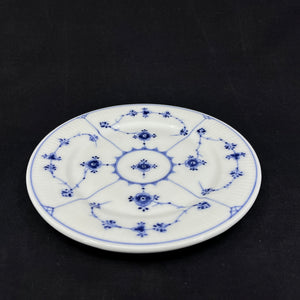 Musselmalet Riflet helflad frokosttallerken, 1/185